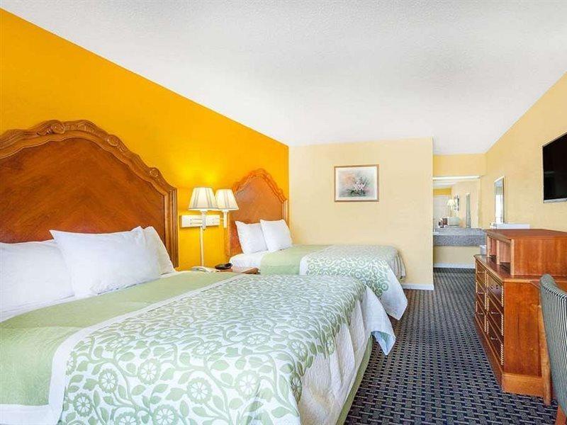Days Inn Джаксънвил Екстериор снимка